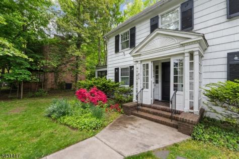 819 Roanoke Avenue Elizabeth NJ 07208