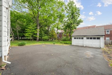 819 Roanoke Avenue Elizabeth NJ 07208