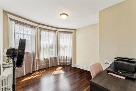 21 Ellington Street East Orange NJ 07017