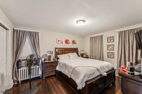 21 Ellington Street East Orange NJ 07017