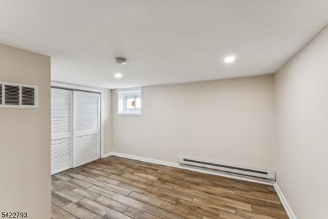 21 Ellington Street East Orange NJ 07017