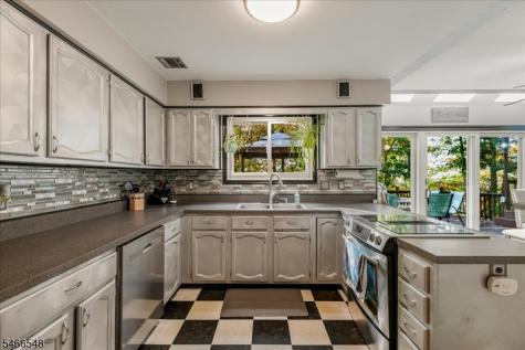 78 Knob Hill Road Washington NJ 07840
