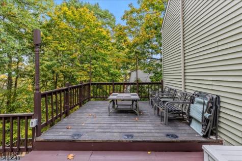 78 Knob Hill Road Washington NJ 07840