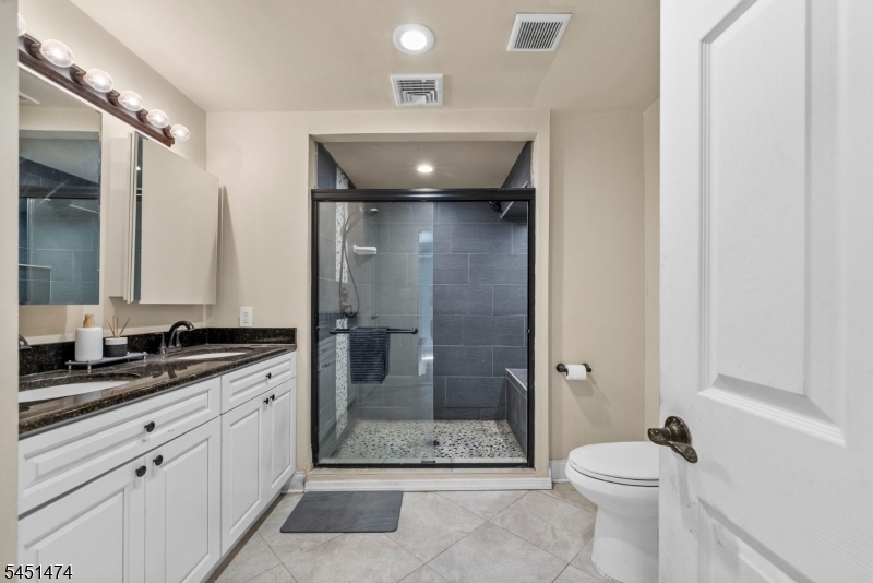 20 Shawnee Road Hopatcong NJ 07843