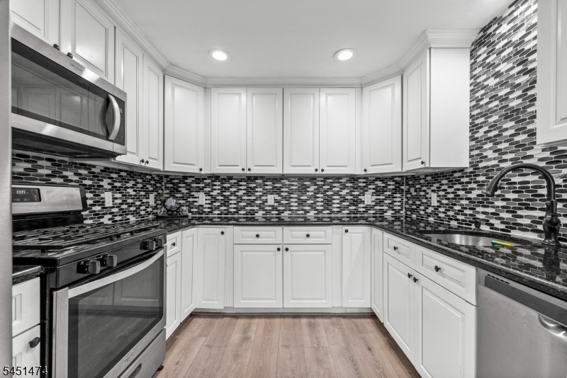 20 Shawnee Road Hopatcong NJ 07843