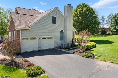 4 Hastings Road Montgomery NJ 08502