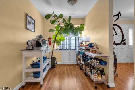 36 Carlisle Court Franklin NJ 08873