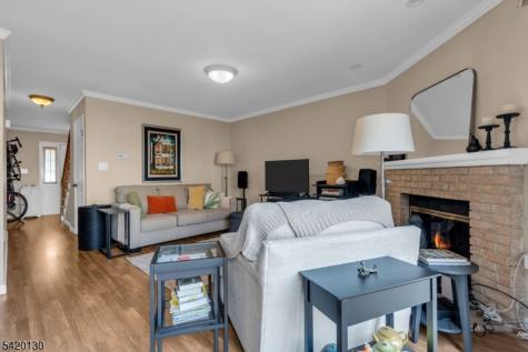36 Carlisle Court Franklin NJ 08873
