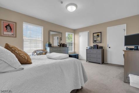36 Carlisle Court Franklin NJ 08873