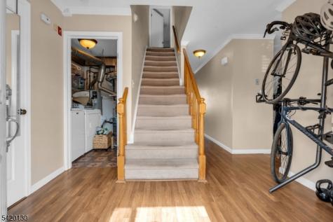 36 Carlisle Court Franklin NJ 08873