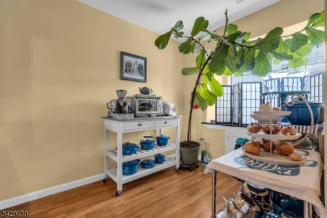 36 Carlisle Court Franklin NJ 08873