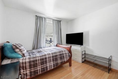142 Pearl Street Paterson NJ 07501
