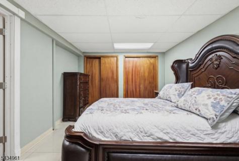142 Pearl Street Paterson NJ 07501