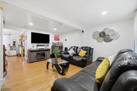 142 Pearl Street Paterson NJ 07501