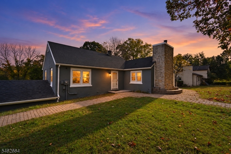 2 Melba Drive Fredon NJ 07860