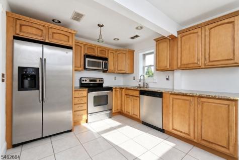 2 Melba Drive Fredon NJ 07860