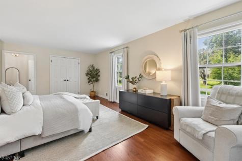24 Welsh Road Tewksbury NJ 08833