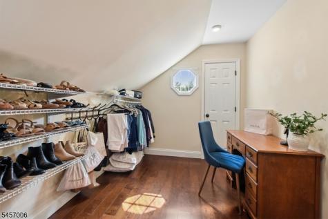 24 Welsh Road Tewksbury NJ 08833