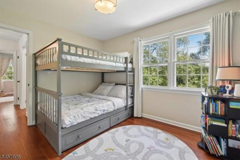 24 Welsh Road Tewksbury NJ 08833