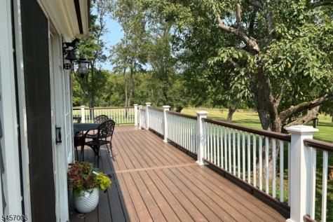 24 Welsh Road Tewksbury NJ 08833