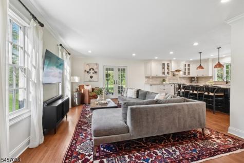 24 Welsh Road Tewksbury NJ 08833