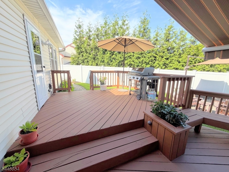 4 Van Loan Avenue Sayreville NJ 08872