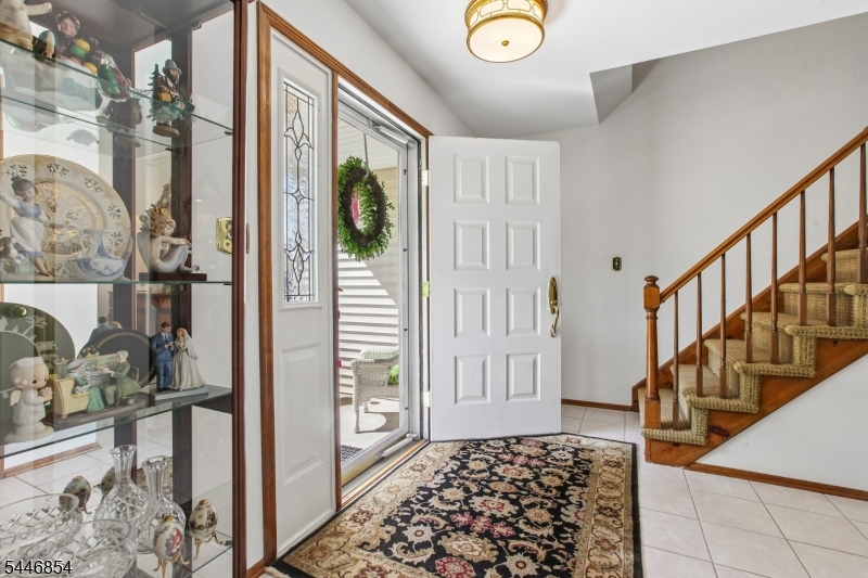 4 Van Loan Avenue Sayreville NJ 08872
