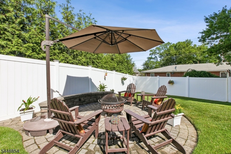 4 Van Loan Avenue Sayreville NJ 08872