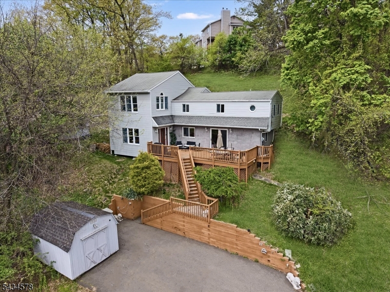 17 Albanese Road Haledon NJ 07508