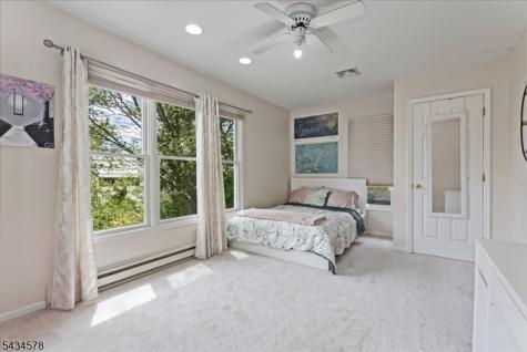 17 Albanese Road Haledon NJ 07508