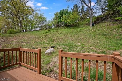 17 Albanese Road Haledon NJ 07508