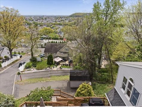 17 Albanese Road Haledon NJ 07508