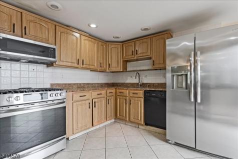 17 Albanese Road Haledon NJ 07508