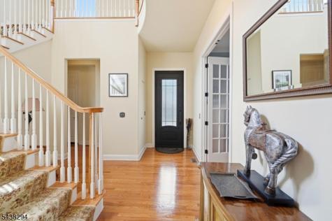 14 Bluffs Court Hamburg NJ 07419