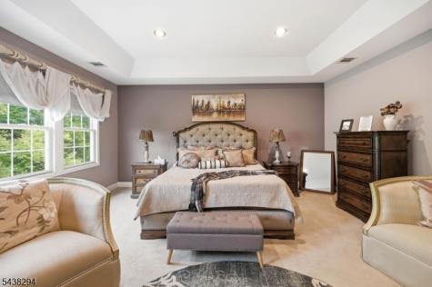 14 Bluffs Court Hamburg NJ 07419