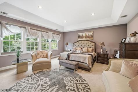 14 Bluffs Court Hamburg NJ 07419