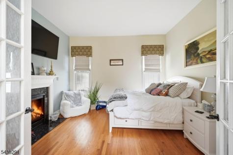 14 Bluffs Court Hamburg NJ 07419