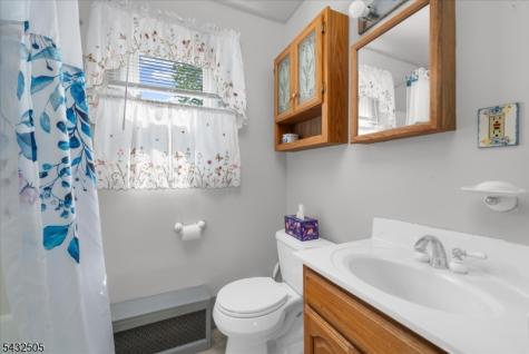 34 Allen Street Flemington NJ 08822