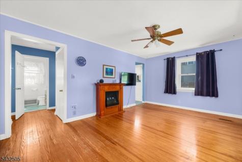 34 Allen Street Flemington NJ 08822