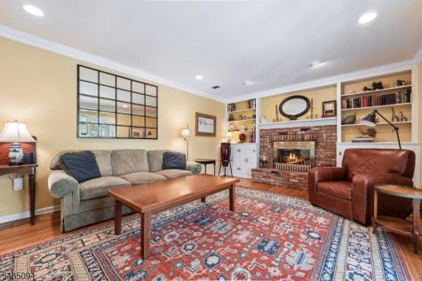 4 Amherst Drive Washington NJ 07853