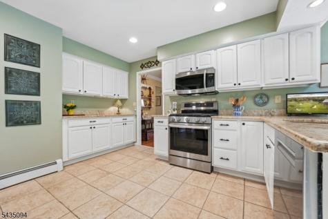 4 Amherst Drive Washington NJ 07853