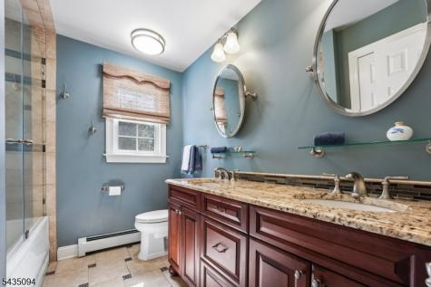 4 Amherst Drive Washington NJ 07853