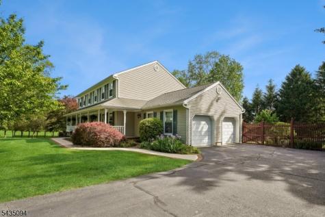 4 Amherst Drive Washington NJ 07853
