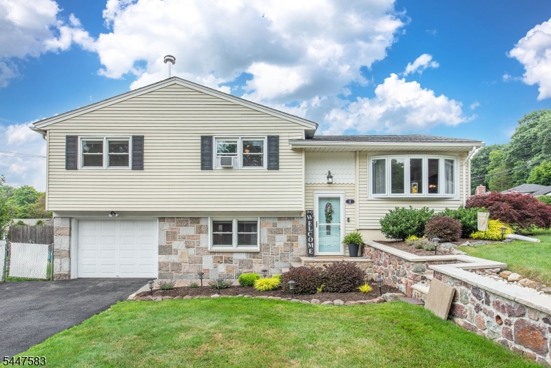 4 Amendola Drive Netcong NJ 07857