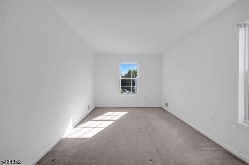 21 Reinhart Way Bridgewater NJ 08807