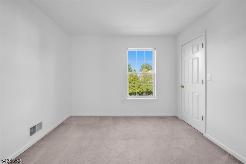 21 Reinhart Way Bridgewater NJ 08807