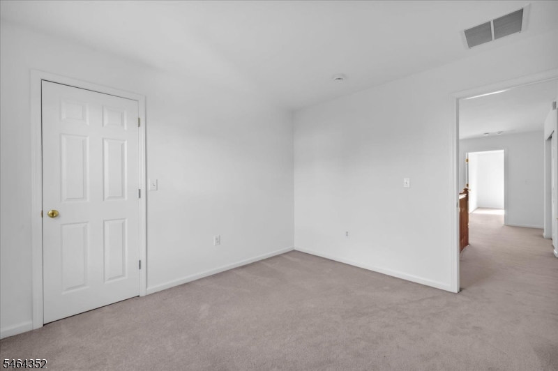 21 Reinhart Way Bridgewater NJ 08807