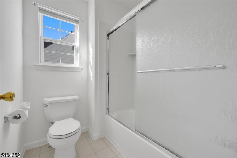 21 Reinhart Way Bridgewater NJ 08807