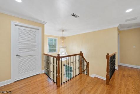 1 Efstis Court West Orange NJ 07052