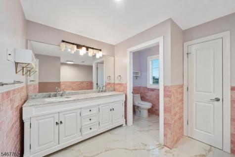1 Efstis Court West Orange NJ 07052